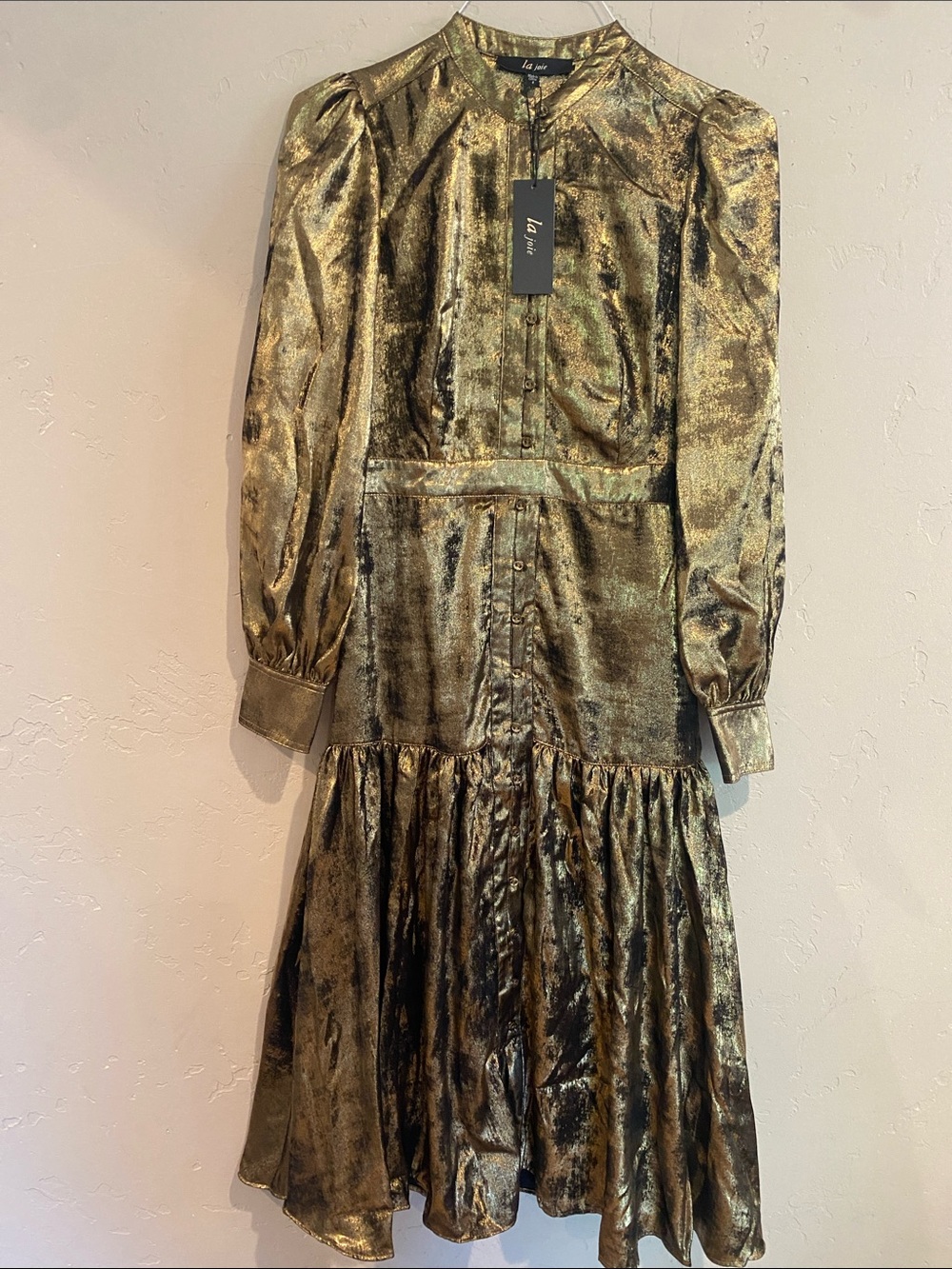 La Vie Gold Metallic Midi Dress Sz 4. Gorgeous NWT! GORGEOUS🌟⚡️🔥